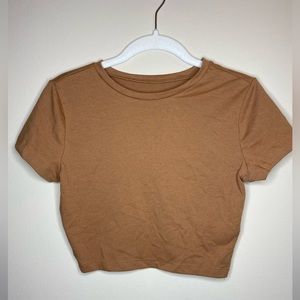 womens brown cropped shirt!